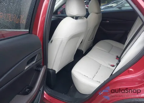 2021 Mazda Cx-30 Premium z USA, uszkodzony, nr VIN 3MVDMBDL2MM318483